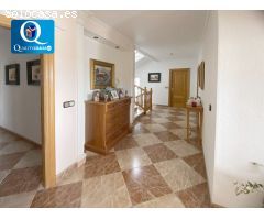 Chalet en Venta en Mutxamel, Alicante