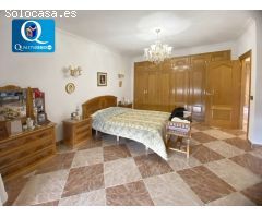 Chalet en Venta en Mutxamel, Alicante