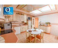 Casa Adosada en Venta en Crevillente, Alicante