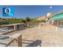 Chalet en Venta en Mutxamel, Alicante