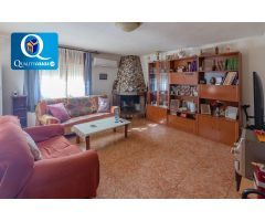 Chalet en Venta en Mutxamel, Alicante