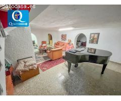 Chalet en Venta en Mutxamel, Alicante