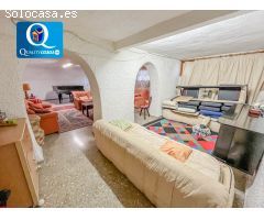 Chalet en Venta en Mutxamel, Alicante