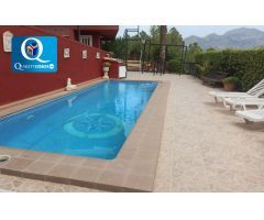 Chalet en Venta en Nucia (La), Alicante
