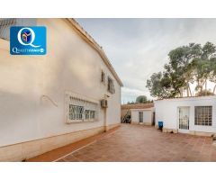 Chalet en Venta en Mutxamel, Alicante