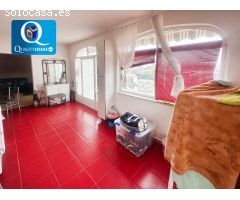 Chalet en Venta en Busot, Alicante