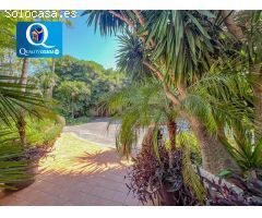 Villa Independiente en Venta en San Juan de Alicante, Alicante