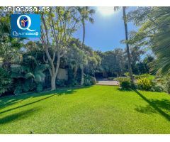 Villa Independiente en Venta en San Juan de Alicante, Alicante