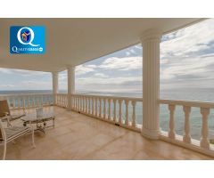 Villa en Venta en Campello (El), Alicante