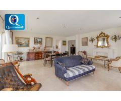 Villa en Venta en Campello (El), Alicante