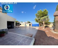 Chalet en Venta en Mutxamel, Alicante