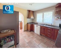 Villa Independiente en Venta en Tibi, Alicante