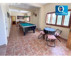 Villa Independiente en Venta en Tibi, Alicante