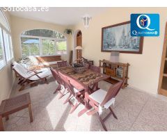 Villa Independiente en Venta en Tibi, Alicante