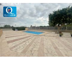 Villa en Venta en Elche/Elx, Alicante