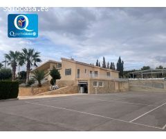 Villa en Venta en Elche/Elx, Alicante