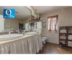 Villa en Venta en Sant Joan d`Alacant, Alicante