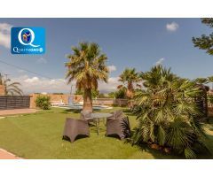 Villa en Venta en Sant Joan d`Alacant, Alicante