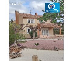 Chalet en Venta en Mutxamel, Alicante