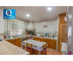 Casa en Venta en Crevillente, Alicante