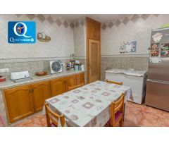 Casa en Venta en Crevillente, Alicante