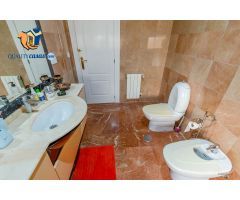 Chalet en Venta en Mutxamel, Alicante