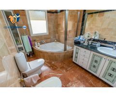 Chalet en Venta en Mutxamel, Alicante