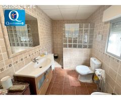 Chalet en Venta en Busot, Alicante