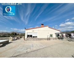 Chalet en Venta en Busot, Alicante