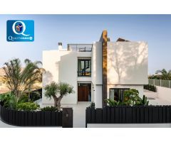 Villa Independiente en Venta en Nucia (La), Alicante