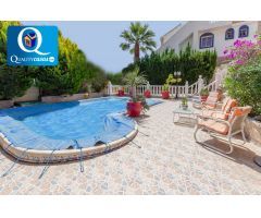 Villa Independiente en Venta en Santa Pola, Alicante