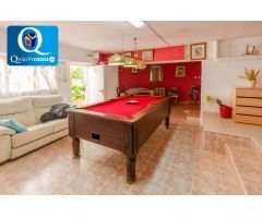 Villa Independiente en Venta en Santa Pola, Alicante