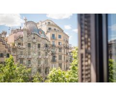 divino piso en el maravilloso Paseo de Gracia, frente a la casa Batlló