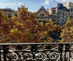 divino piso en el maravilloso Paseo de Gracia, frente a la casa Batlló