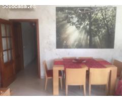 SE VENDE ESTUPENDO PISO EN LA ZONA DE LA ERMITA