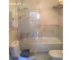 SE VENDE ESTUPENDO PISO EN LA ZONA DE LA ERMITA