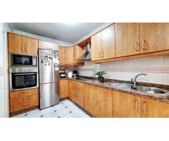 SE VENDE PISO DE 4 DORMITORIOS EN EL CENTRO (EDIFICIO EL CARMEN)