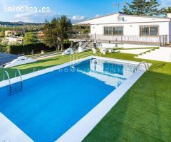 CHALET EN VENTA EN LA URBANIZACIÓN  L´ABELLER - TU REMANSO DE PAZ EN PLENA NATURALEZA