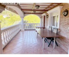 EXCLUSIVA VILLA EN URBANIZACIÓN PRIVADA CON VISTAS A LA MONTAÑA