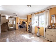 Chalet en Pinos Genil