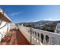 Espectacular ático en La Zubia, con amplia terraza y vistas panorámicas 360º