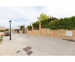CHALET URB. CAÑADAS DEL PARQUE (DILAR)