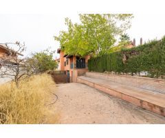 CHALET URB. CAÑADAS DEL PARQUE (DILAR)