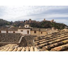 GRAN CASA EN ALBAICÍN BAJO.