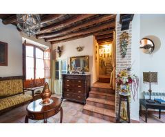 GRAN CASA EN ALBAICÍN BAJO.