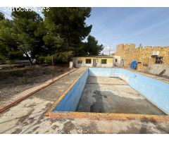 Vivienda con terreno en Albatera