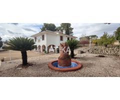 Chalet en Venta en Ontinyent, Valencia