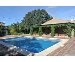 Chalet en Venta en Alhaurín el Grande, Málaga