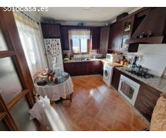Chalet en Venta en Guaro, Málaga