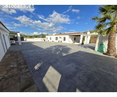 Chalet en Venta en Estación de Cártama, Málaga